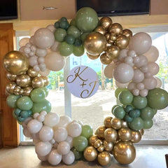 Futureferry Heart foil balloons add romantic flair to baby showers.
