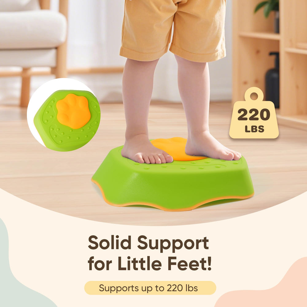 G-WING stepping stones are lightweight and easy to wipe clean after messy play.