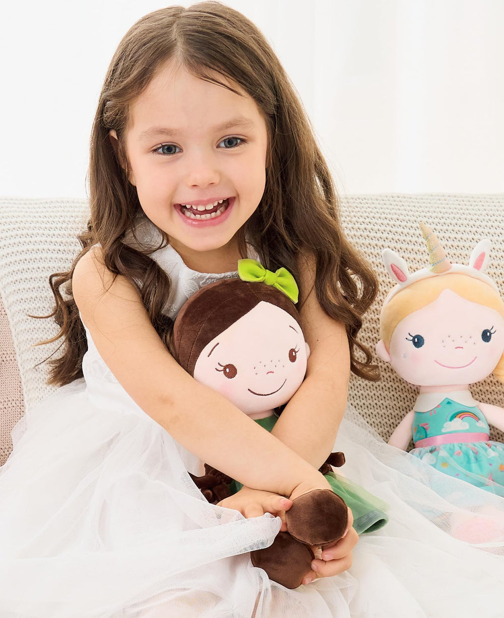 GAGAKU forest dress in green promotes woodland storytelling and imaginative play.