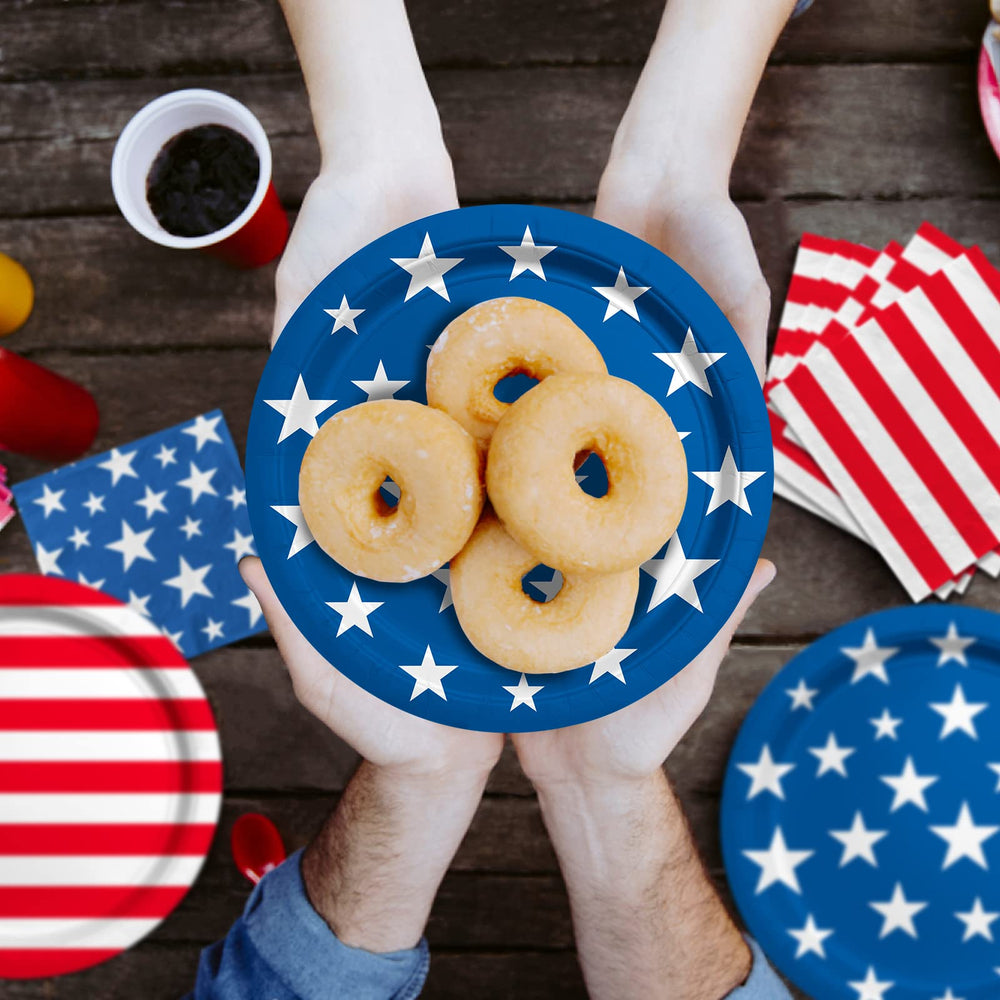 Gatherfun Independence-themed tableware elevates party decor with bold, cohesive styling.