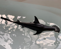 Hand-painted details on the Gemini&Genius hammerhead shark toy enhance realism.