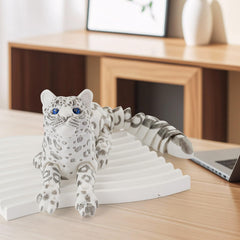GemmiCho 8-27-inch snow leopard fits neatly on a desktop or shelf.
