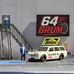 Premium rubber tires provide realistic texture and premium finish.