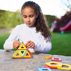 Geomag Supercolor magnetic-building-system supports scalable creativity and complex builds.
