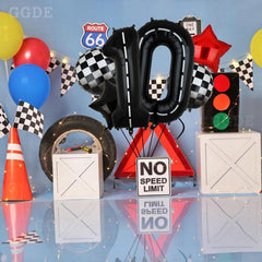 GGDE star foil balloon in black and red for festive accents