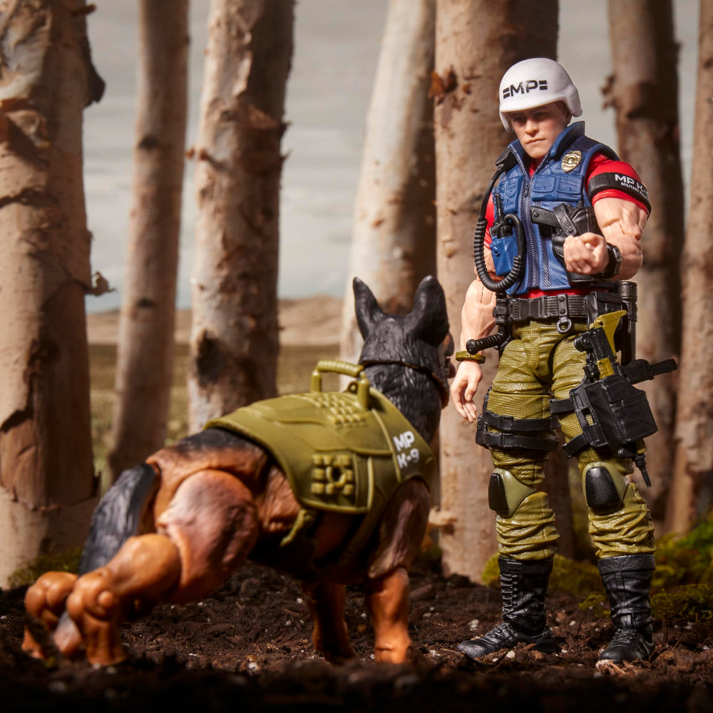 G.I. Joe Classified packaging window displays figure and accessories
