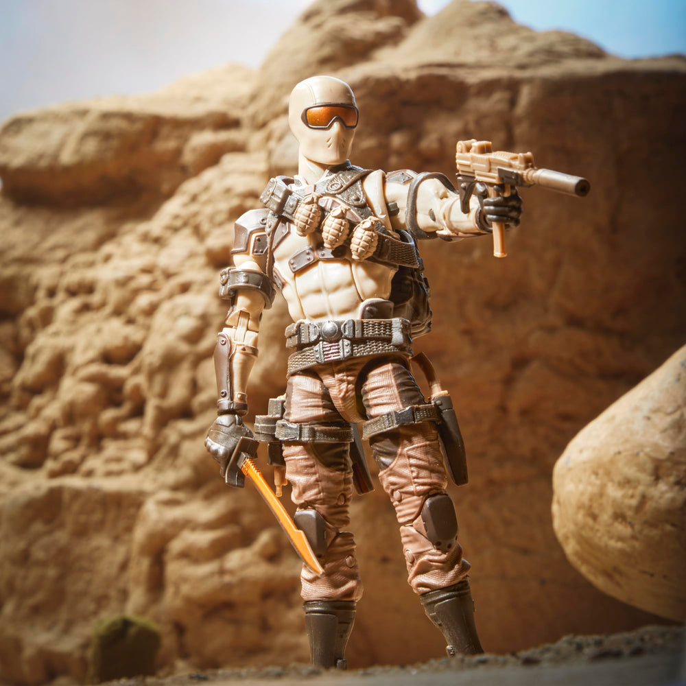 GI Joe Desert Commando Snake Eyes knife accessory enhances tactical display options