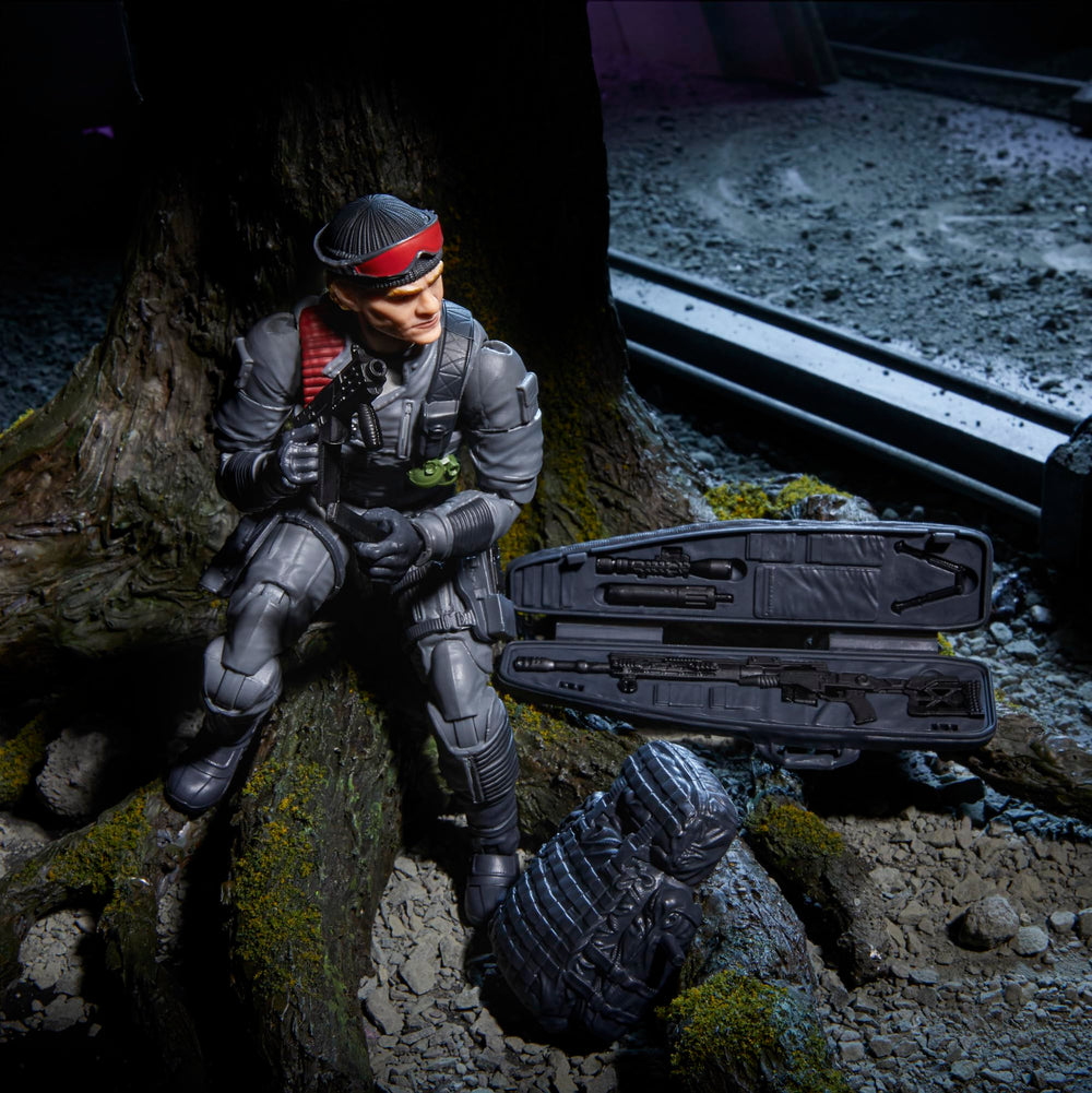 G.I. Joe Low-Light weapon case included for mission gear