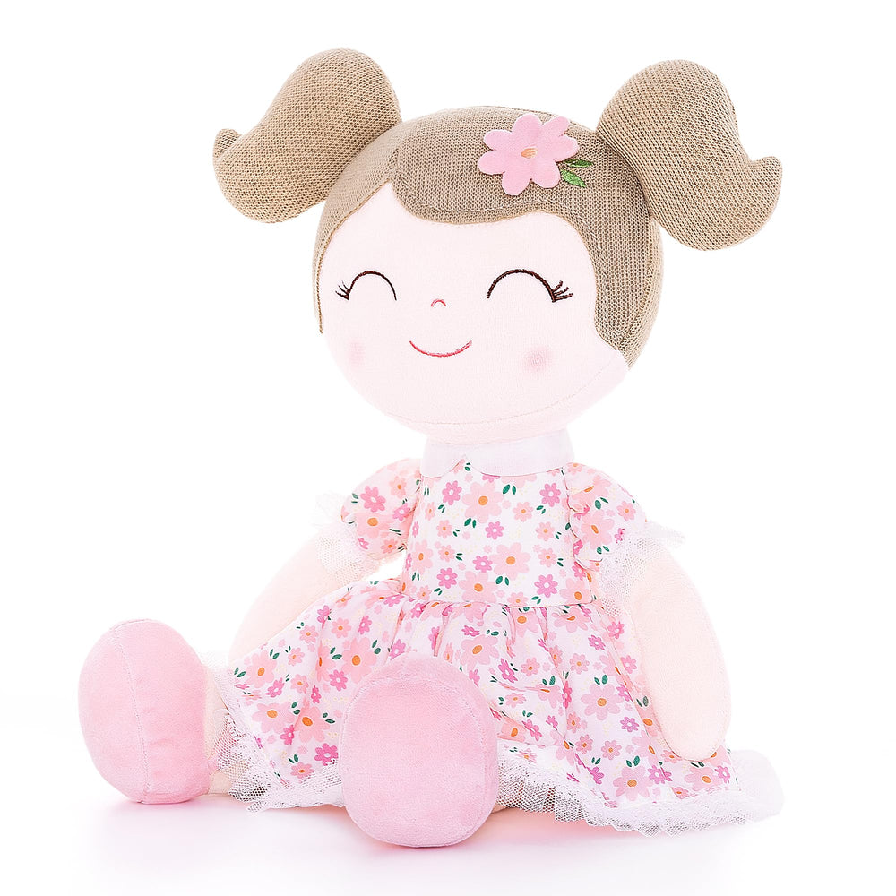 Gloveleya plush doll offers comforting hug as a travel companion.