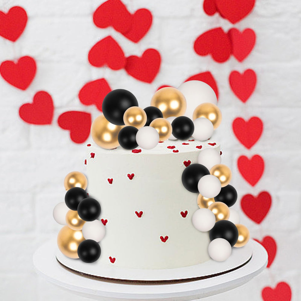 Goensjt 3cm white ball cake topper for clean, modern styling