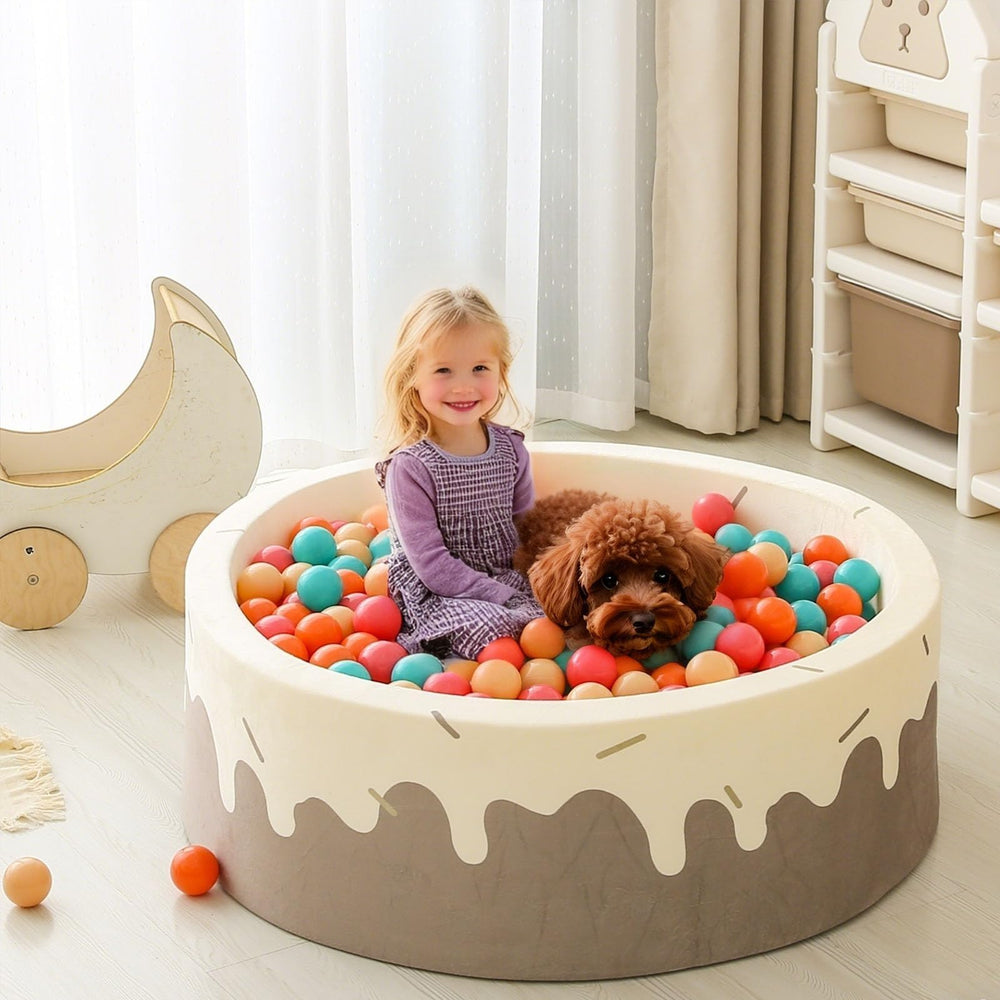 GOGOSO ball pit balls within a baby's grasp.