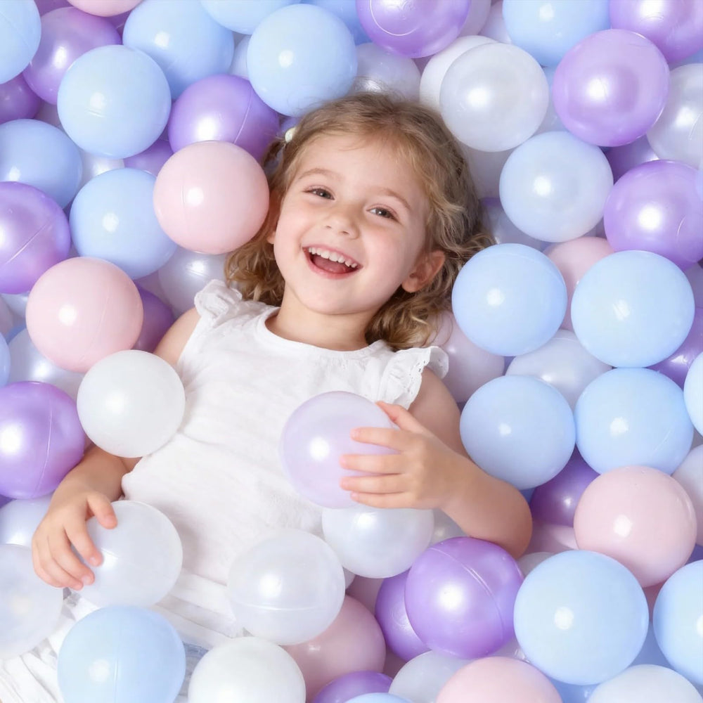 GOGOSO ball pits balls white closeup emphasizes safe, non-toxic materials