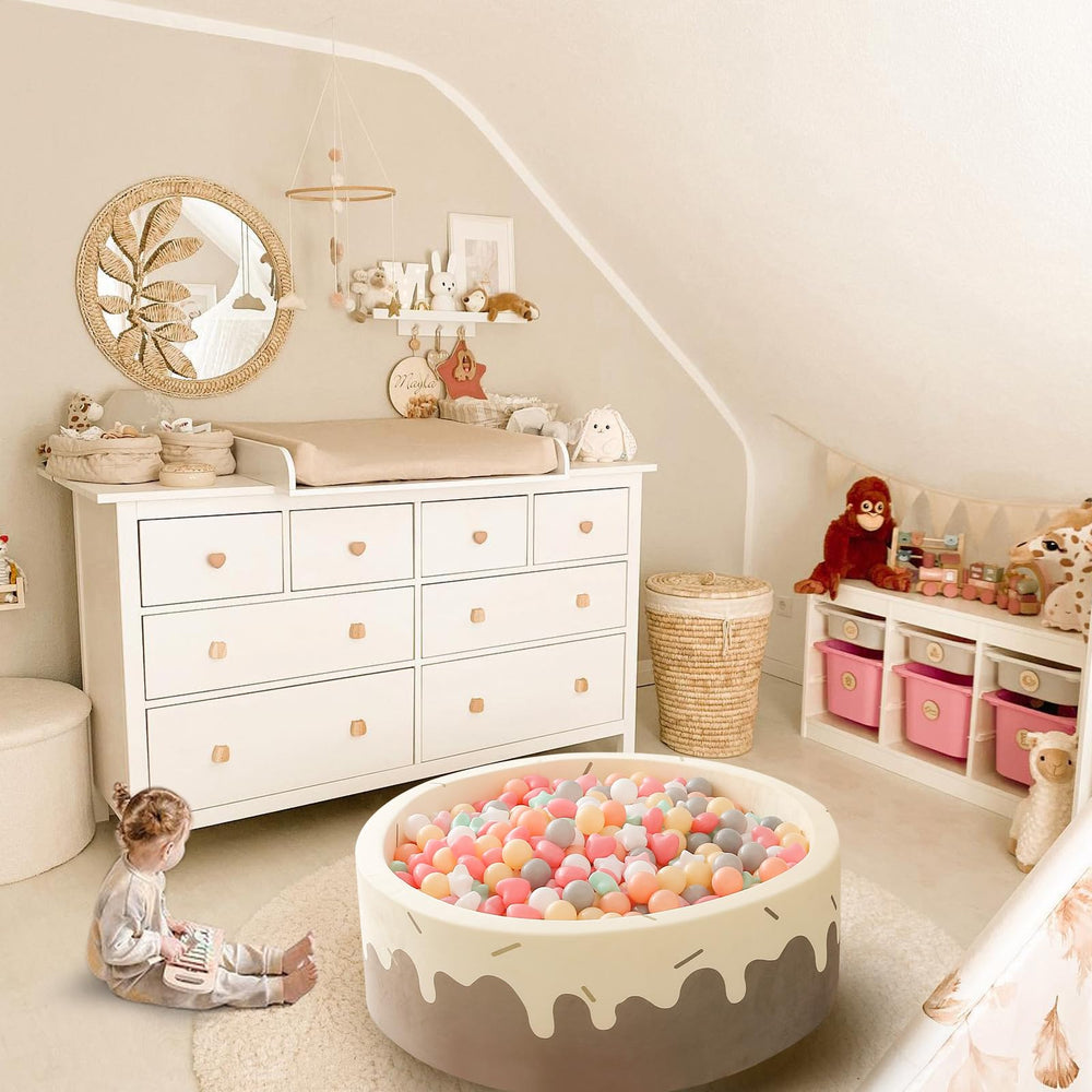 GOGOSO durable, phthalate-free, BPA-free balls for safe sensory exploration.
