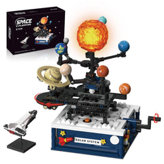 Gohero Solar System Building Set assembly scene promotes hands-on space learning.