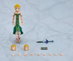 Good Smile Zelda Figma detailed design highlighting armor and features.