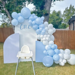 Govpy balloons brighten indoor parties and outdoor photo walls.
