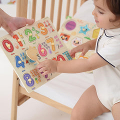 GR GRINNNIE insect puzzle builds fine motor control with bright colors.