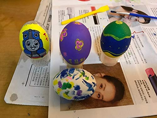 Green FABWOOD eggs with a surface ready for patterns and doodles.