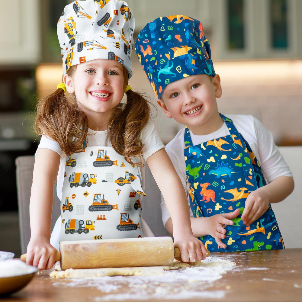 GROBRO7 front pockets keep tools within reach for baking or painting.