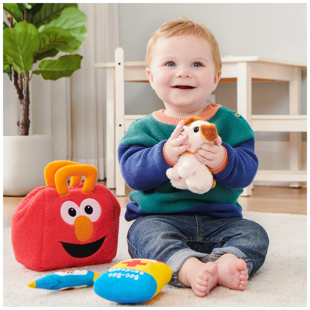 Crinkling stethoscope toy providing tactile feedback