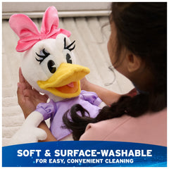 Daisy Duck eyelash detail for expressive character