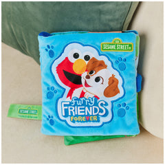 GUND interactive squeaker page adds surprising sounds for curious exploration.