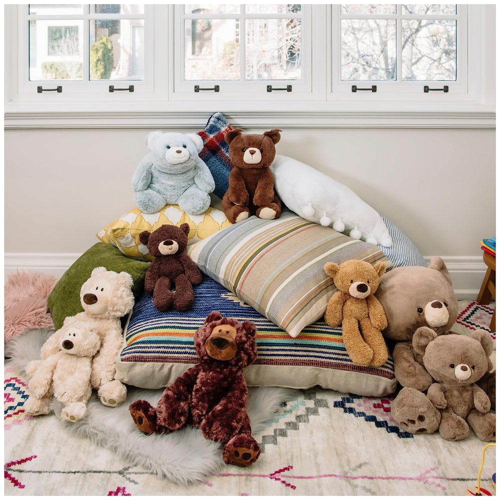 GUND Philbin surface-washable fabric ideal for easy cleaning at home.