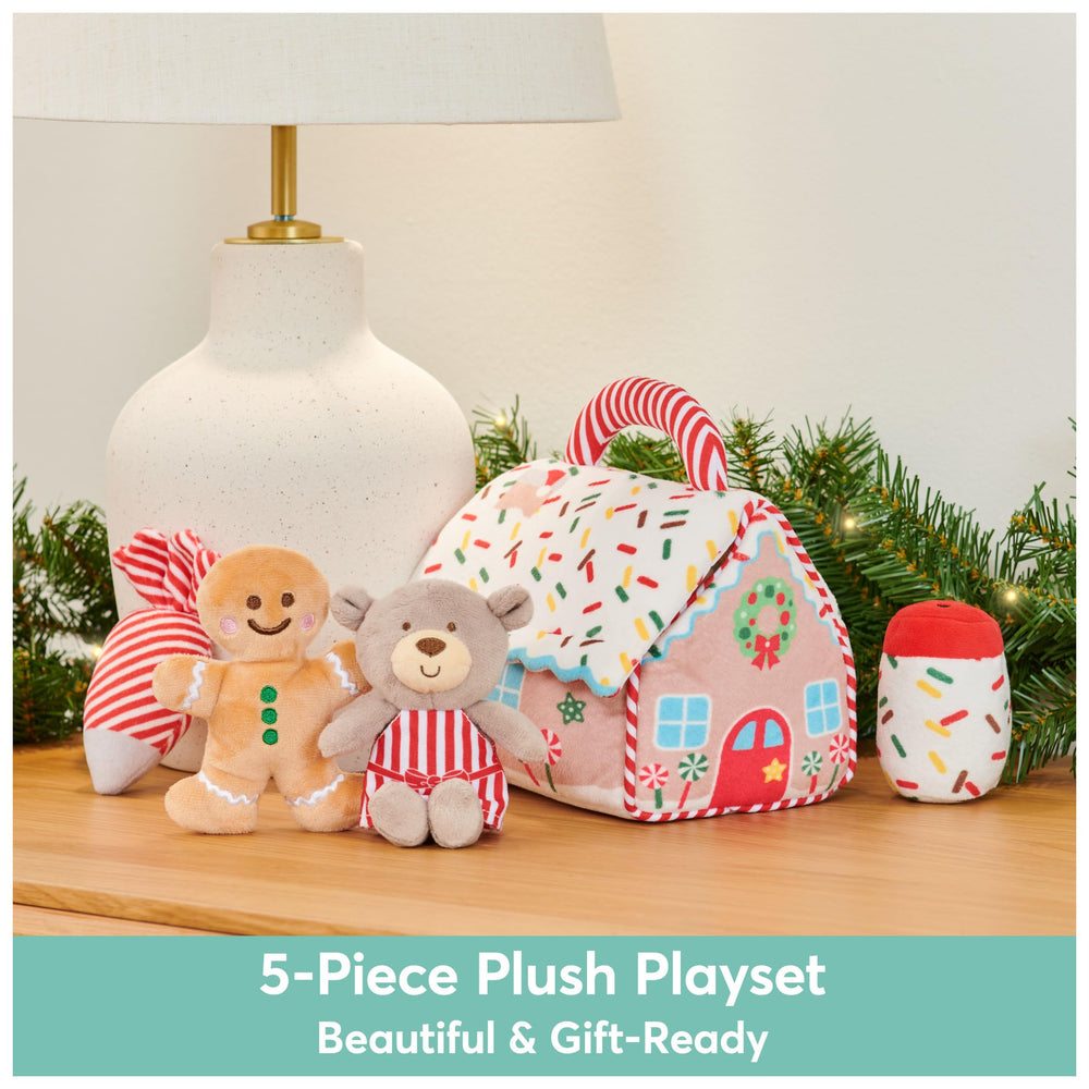 GUND soft-handle design makes the playset easy to carry on the go.