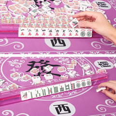 GUSTARIA Mahjong Mat includes three dice for immediate gameplay.