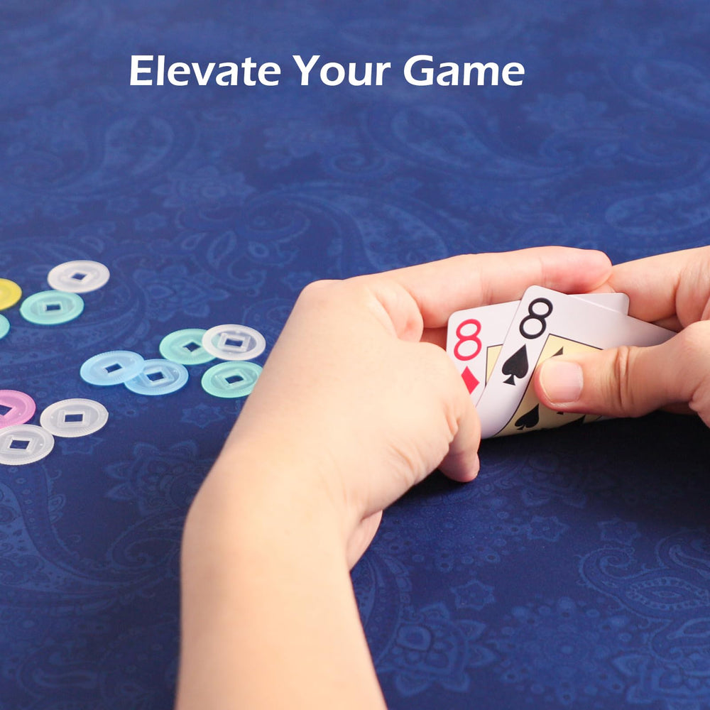 GUSTARIA poker/table cover protects tabletops from wear.