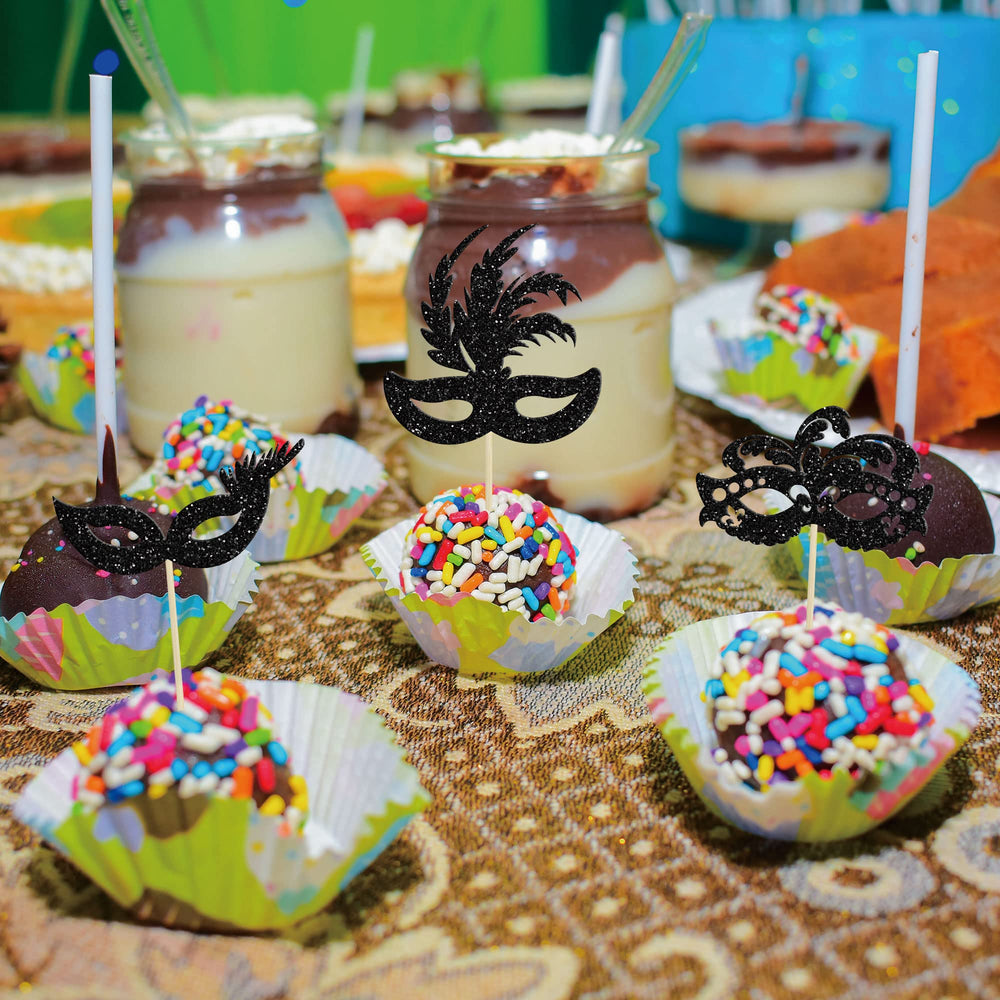 Gyufise bachelorette party toppers elevate cupcakes for memorable photo moments.