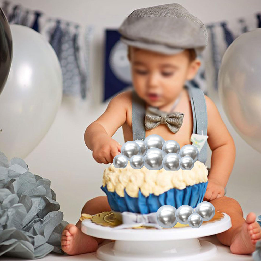 Gyufise ball cake topper 5cm silver makes a bold dessert focal point