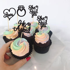Gyufise glitter heart ring detail adds festive sparkle to desserts.