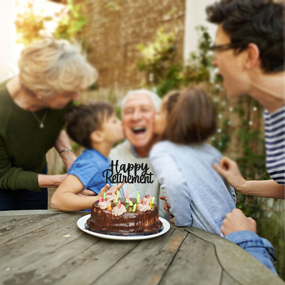 Gyufise retirement cake topper made of durable paper suitable for reuse.