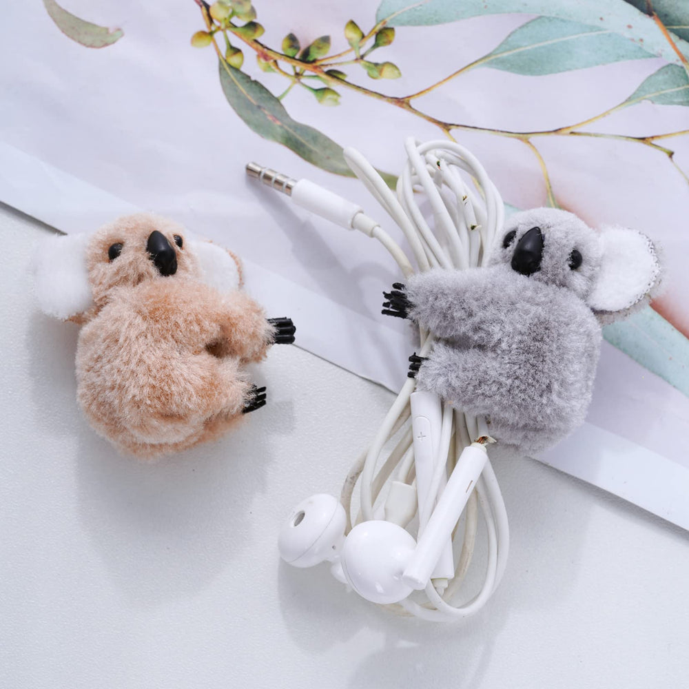 Haakong koala clip helps organize wires and notebooks.