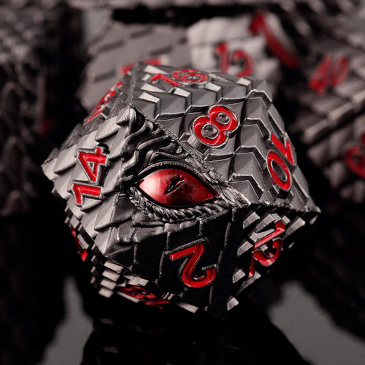 Handan Dragon Eye Dice Set with black dragon-scale texture for immersive RPG sessions.