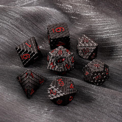 Handan seven-piece dice set in a sturdy gift metal case for gifting.