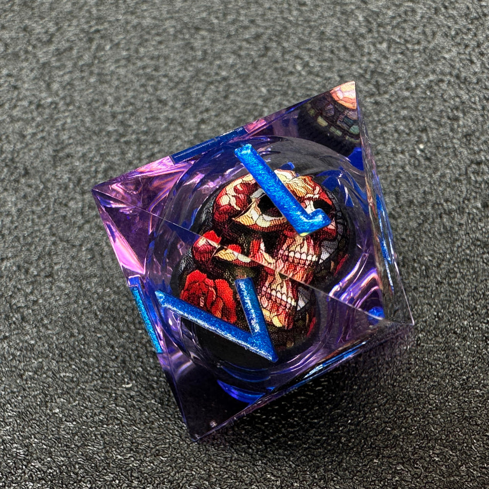 HAOMEJA Skull D&D dice set with D4 close-up speeds quick checks.