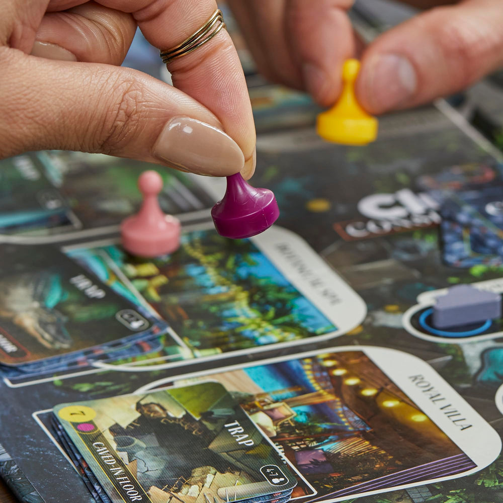 Hasbro Gaming Clue Conspiracy QR app link offers optional digital setup.