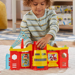 Hasbro Iron Man 4-inch figure included for role-play.