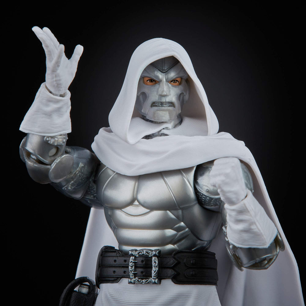Hasbro Marvel Legends Dr. Doom accessories set front view for versatile display.