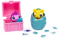 Hatchimals Coral Castle purple-pink wave supports action-filled play and quick transitions.