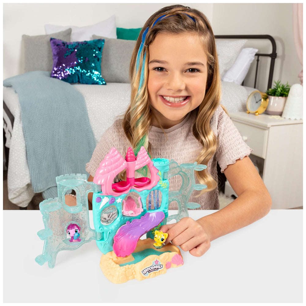 Hatchimals Coral Castle treasure chest hides surprises for new friends.