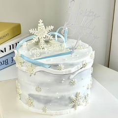 Hazyore toppers can decorate cupcakes, desserts, and ice cream with style.