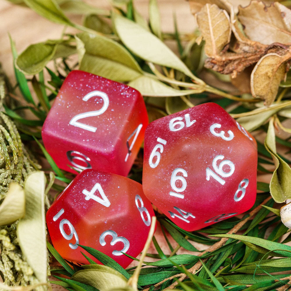 HDdais resin D10 dice with bold digits for quick checks.