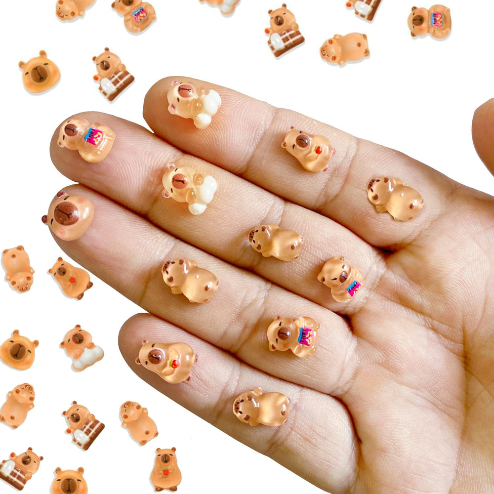 HETRUUOP capybara mini figure for dollhouses adds realistic charm.