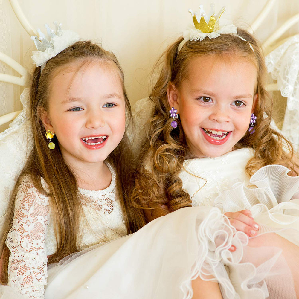 Hicarer princess clip-ons come in a pink gift box