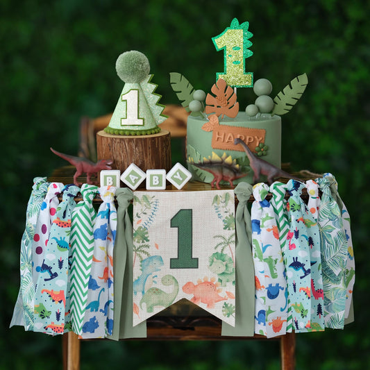 HODIHIWI dinosaur banner on highchair adds festive color to first meals