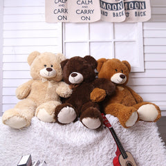 HollyHOME surface-washable design supports quick cleaning after adventures.