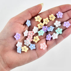 HOMICO dollhouse florals add texture to micro landscapes.
